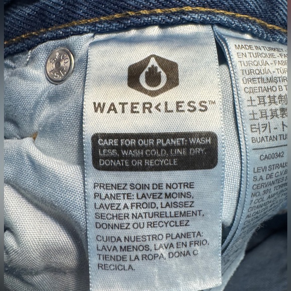 Levi’s Women’s 501 90s style straight leg jeans - Picture 6 of 7